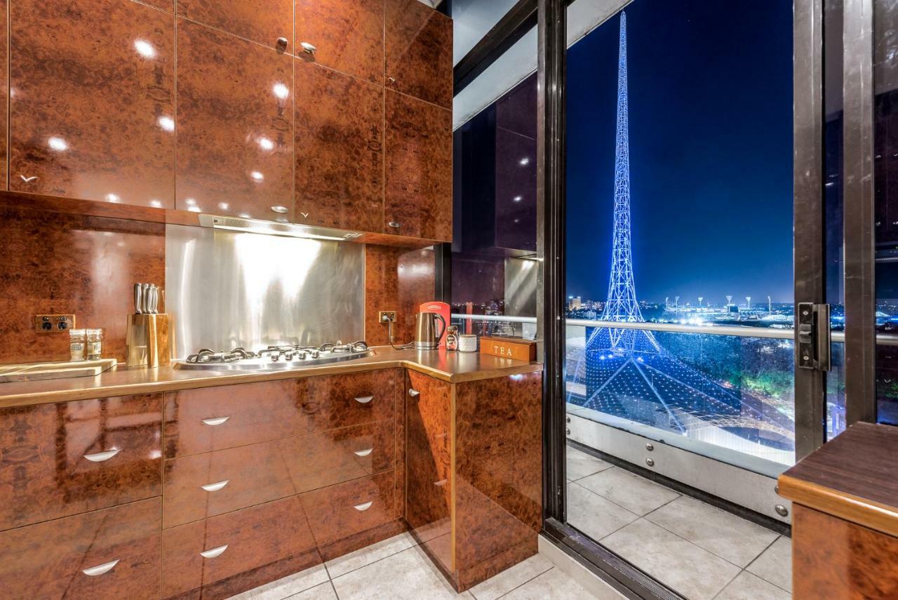 Exclusive Stays - Gallery Penthouse Melbourne Exterior photo