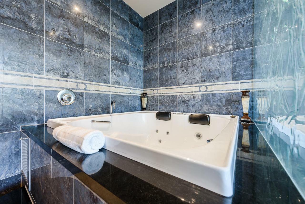 Exclusive Stays - Gallery Penthouse Melbourne Exterior photo